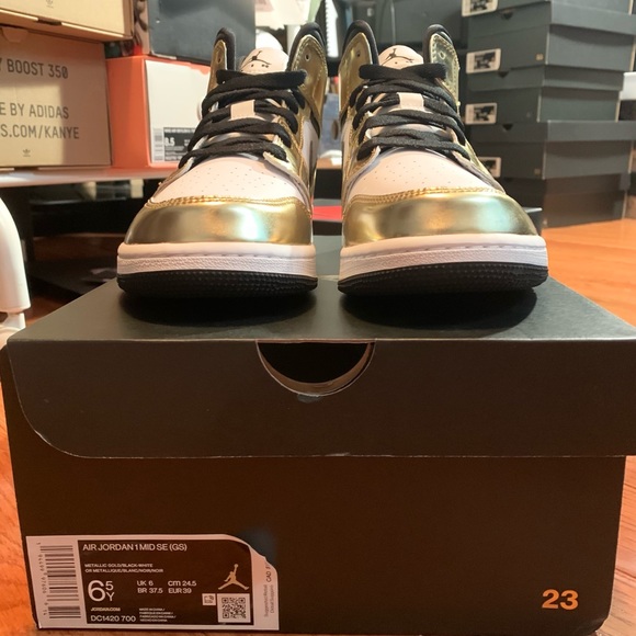 SOLD - Picture 4 of 4